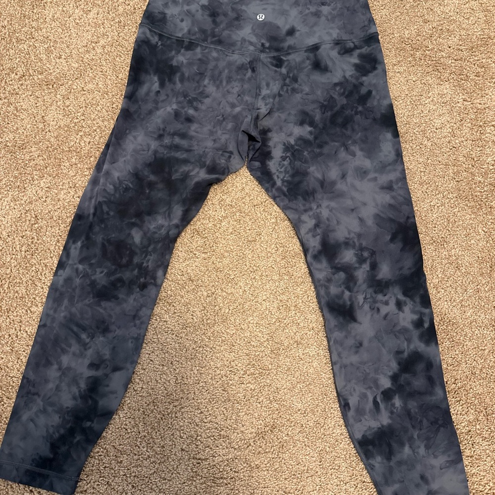 Lululemon Gray/Black Align Leggings 25”